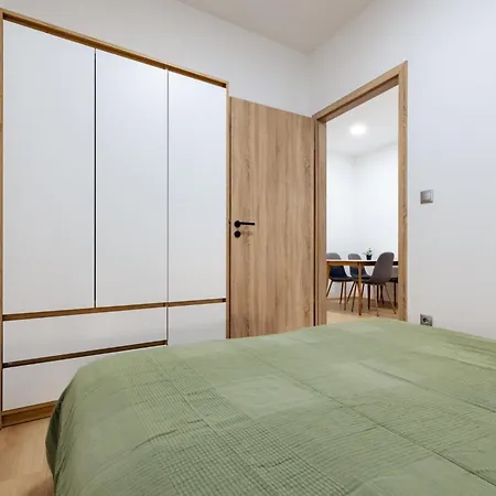Borg Apartmanok Cegled Exterior photo